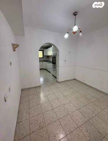 דירה, שדרות הנרייטה סולד, קרית ים ג', קרית ים