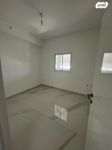 דירה, יוסף פעמוני, בבלי, תל אביב יפו