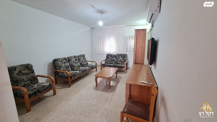 דירה, משה שרת, עכו