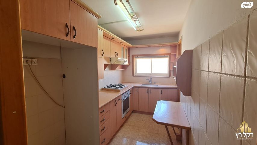 דירה, משה שרת, עכו