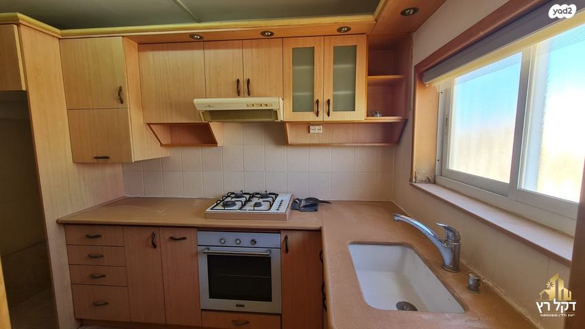 דירה, משה שרת, עכו