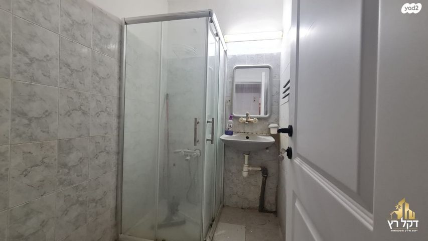 דירה, משה שרת, עכו