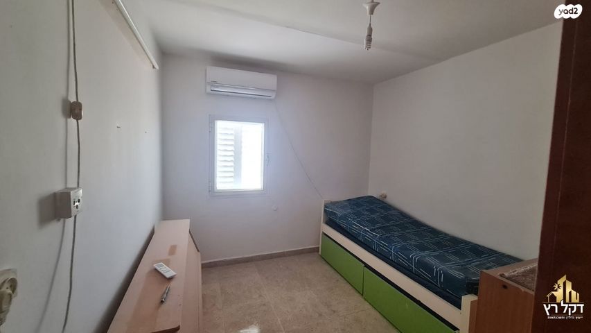 דירה, משה שרת, עכו