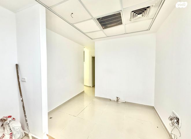 משרדים, יהושע שטמפפר 17, מרכז העיר דרום, נתניה