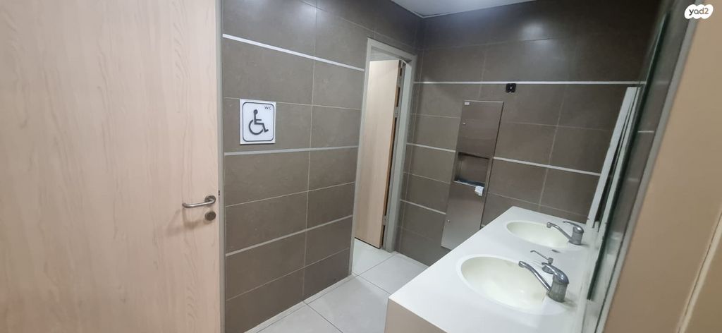 אולמות, דרך בן גוריון, דרום מערב ותיק, בת ים