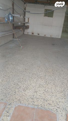 מבני תעשיה, אזור תעשיה כרמיאל, כרמיאל