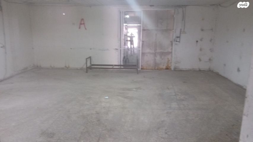 מבני תעשיה, אזור תעשיה כרמיאל, כרמיאל