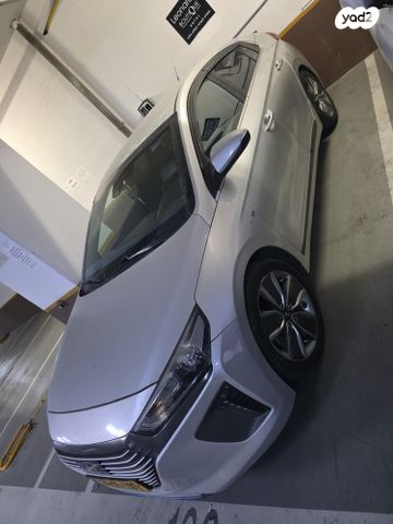 יונדאי איוניק