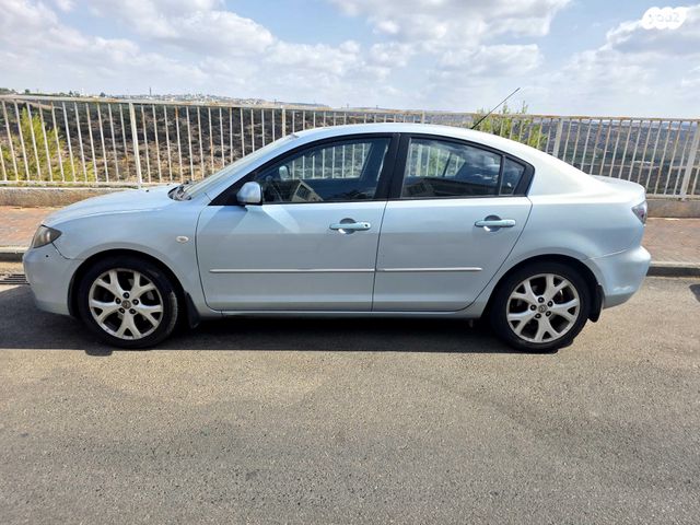 מודעת רכב מאזדה 3