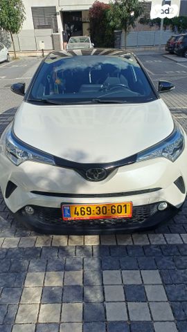 טויוטה C-HR