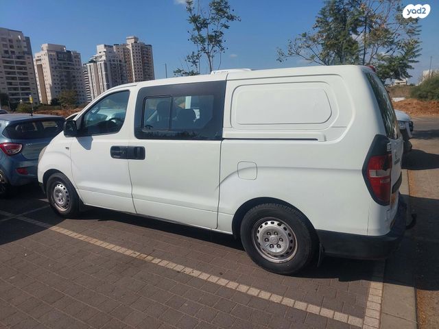 יונדאי H-1 / i800