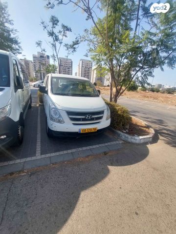 יונדאי H-1 / i800