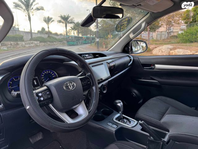 טויוטה היילקס