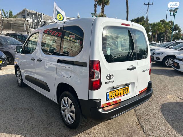 טויוטה פרואייס סיטי