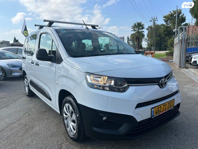 טויוטה פרואייס סיטי