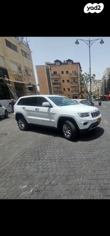מודעת רכב ג'יפ גרנד צ'ירוקי