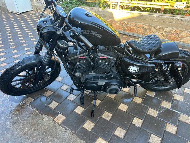 מודעת רכב הרלי דיווידסון איירון 883