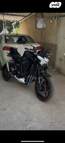 קאוואסאקי Z900