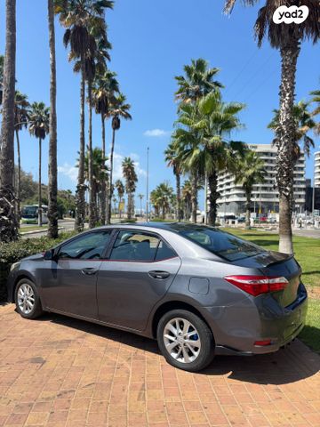 טויוטה קורולה