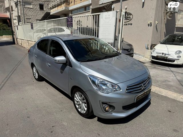 מיצובישי אטראז'