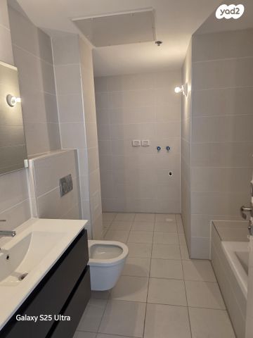 דירה, דרך לוי אשכול 104, שיכון רסקו, קרית אונו