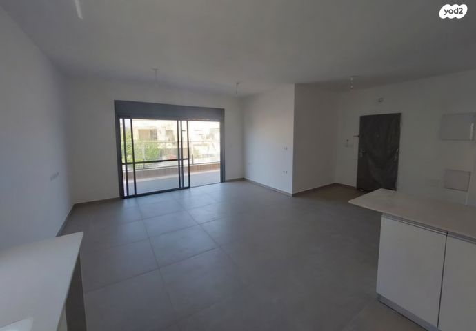 גג/ פנטהאוז, בית"ר 10, גבעת הרקפות, גבעת תל חי, קרית אתא