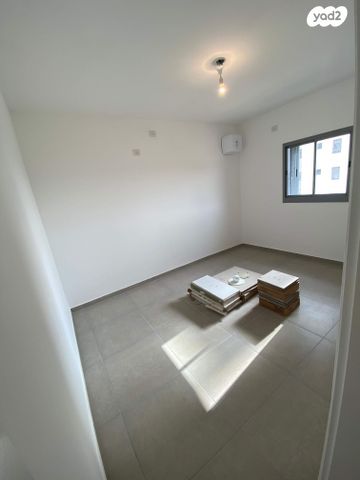 דירה, ש"י עגנון 3, נאות שמיר, יבנה