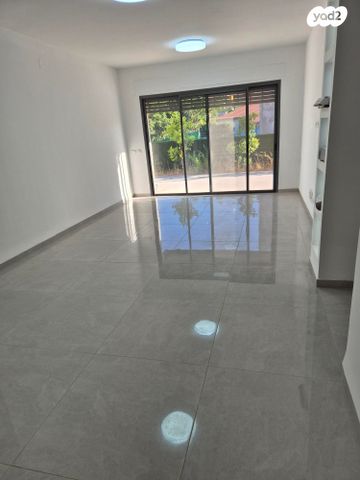 דו משפחתי, השותלים 4, שאר העיר, כרמיאל