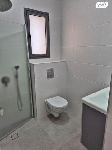 דו משפחתי, השותלים 4, שאר העיר, כרמיאל