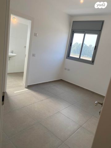 דירה, ש"י עגנון 3, נאות שמיר, יבנה