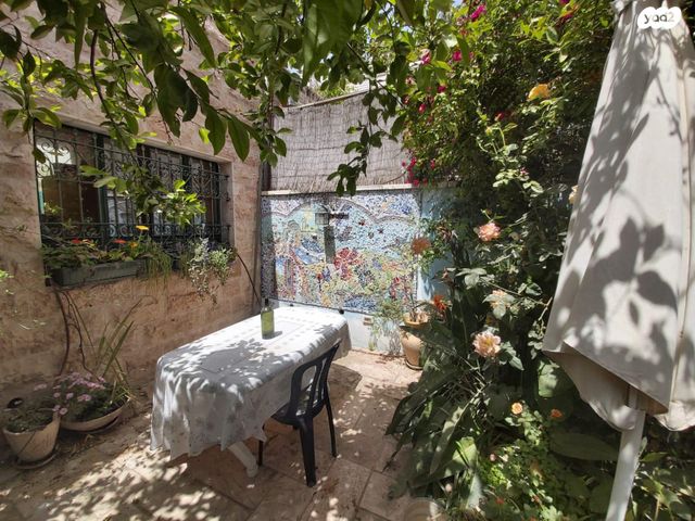 בית פרטי/ קוטג', שבת צדק 16, מחנה יהודה - לב העיר, ירושלים