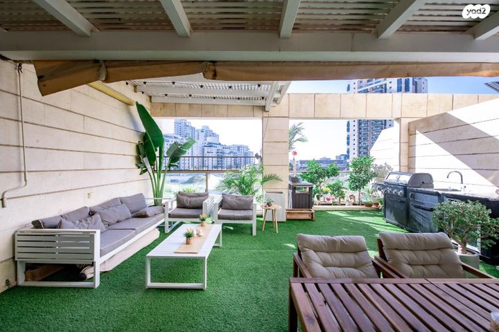 גג/ פנטהאוז, הדובדבן 12, פסגת אונו, קרית אונו