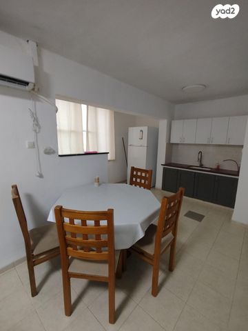 יוסף שפרינצק 310