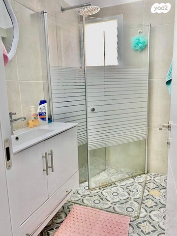 דירה, הרב עוזיאל 6, רסקו א', חולון