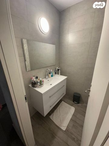 דירה, שדרות בן צבי 29, רחביה, ירושלים