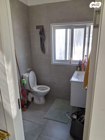 יחידת דיור, גוז'יקוב 11, קרית שלום, תל אביב יפו