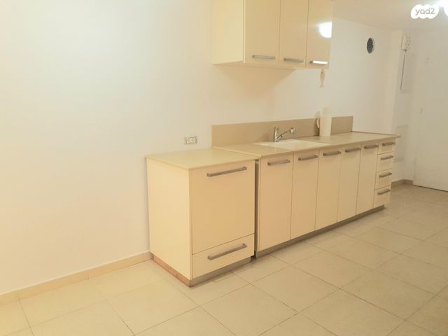 יחידת דיור, ירדן 13, יובלים, אלפי מנשה