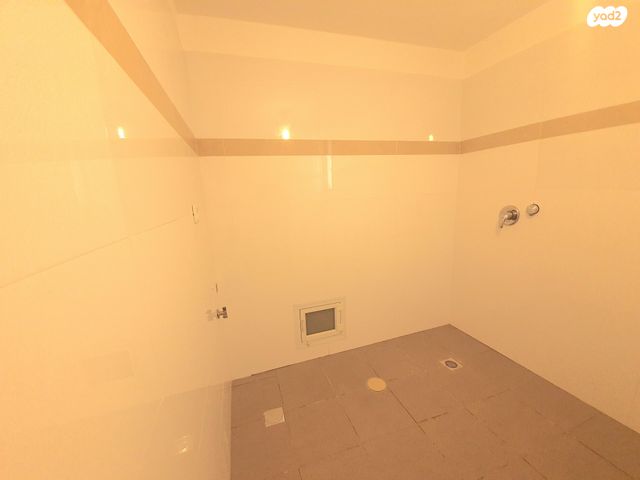 יחידת דיור, ירדן 13, יובלים, אלפי מנשה