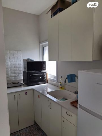 יחידת דיור, גוז'יקוב 11, קרית שלום, תל אביב יפו