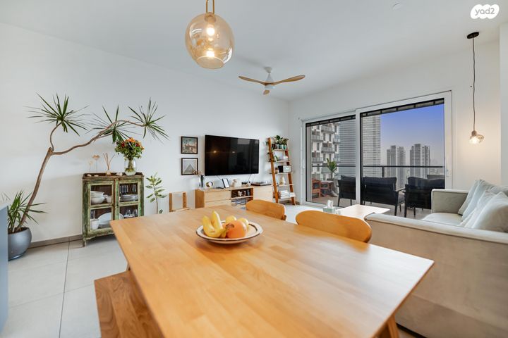 דירה, אריאל שרון, סיטי, גבעתיים