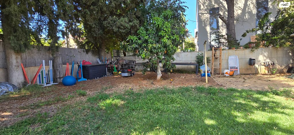 בית פרטי/ קוטג', הרב עוזיאל, נווה ישראל, הרצליה