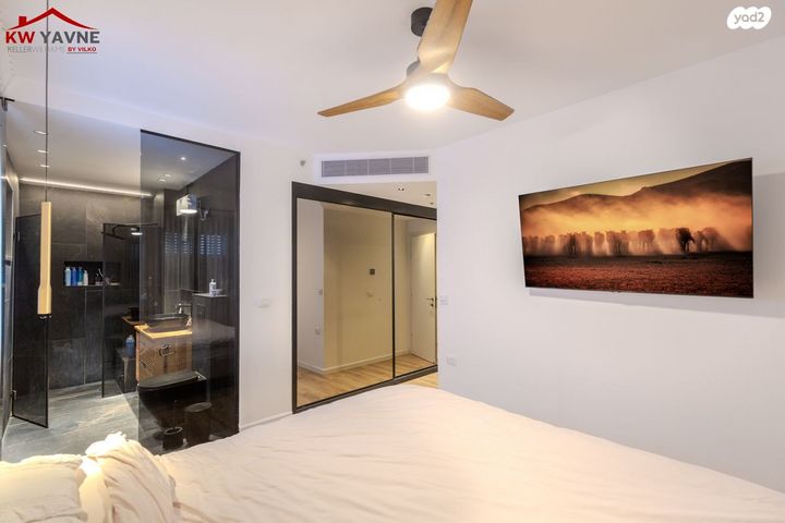 דירה, רחל המשוררת, נאות שמיר, יבנה