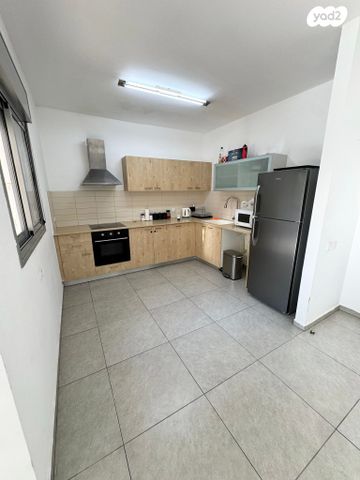 דירה, הסירה 20, נאות רבין, יבנה