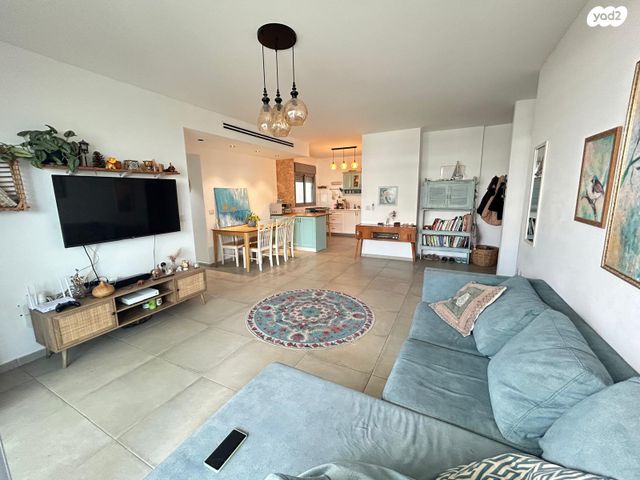 דירה, שדרות ההגשמה, חריש