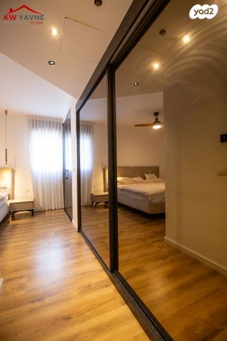 דירה, רחל המשוררת, נאות שמיר, יבנה