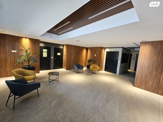 אריה בן אליעזר 