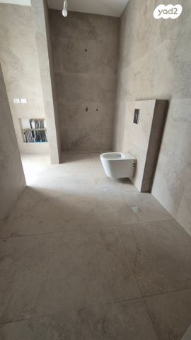 דירה, השומר, שיכון עובדים, טבריה