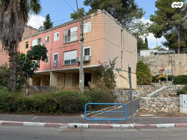 בניין מגורים