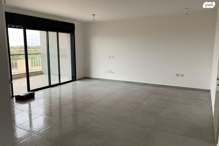 דירה, אור ים, אור עקיבא