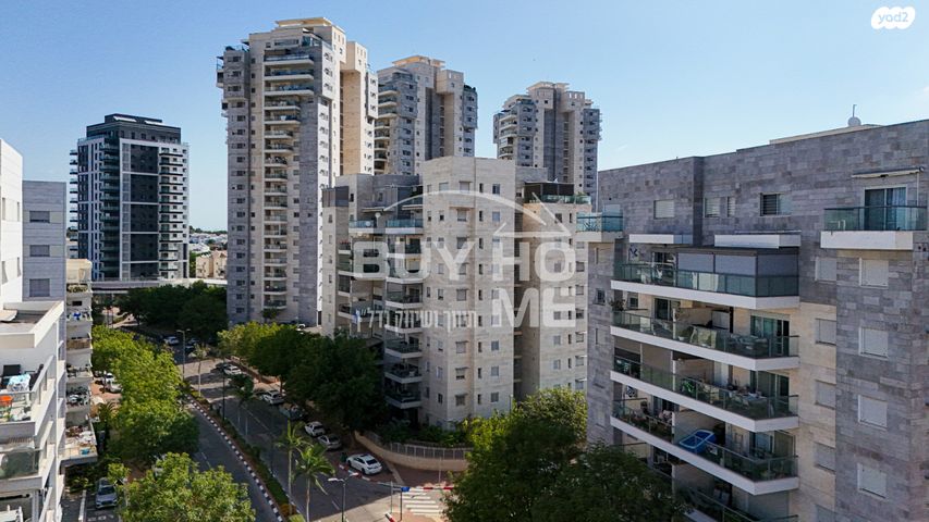 דופלקס, דרך הפארק 25, קרית השרון, נתניה